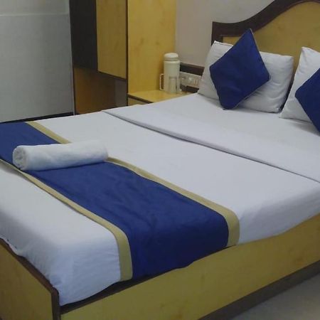 Ganga Sagar Hotel Bangalore Esterno foto