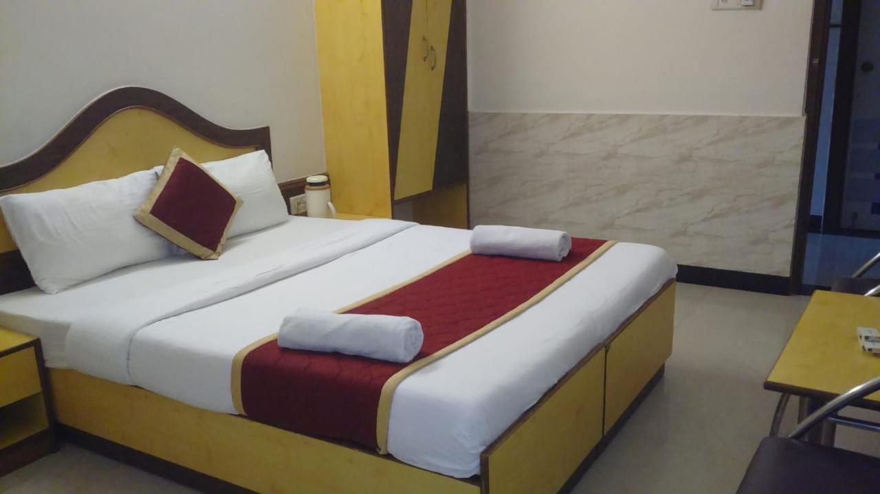 Ganga Sagar Hotel Bangalore Esterno foto