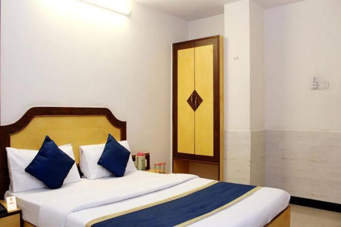Ganga Sagar Hotel Bangalore Esterno foto