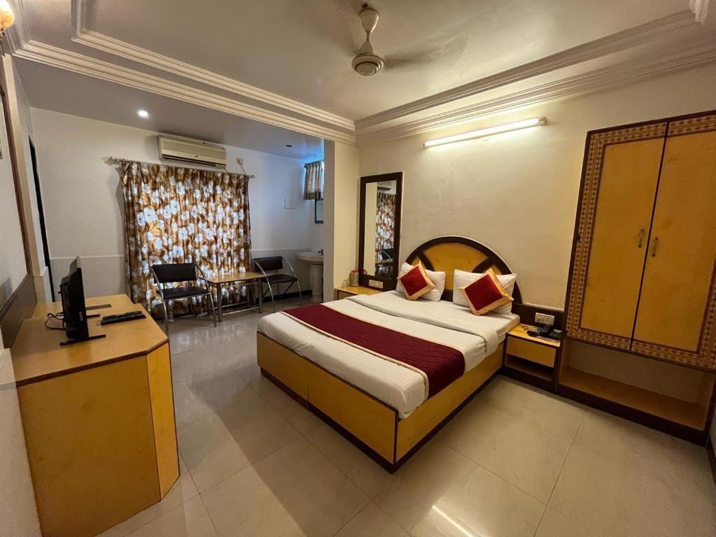 Ganga Sagar Hotel Bangalore Esterno foto