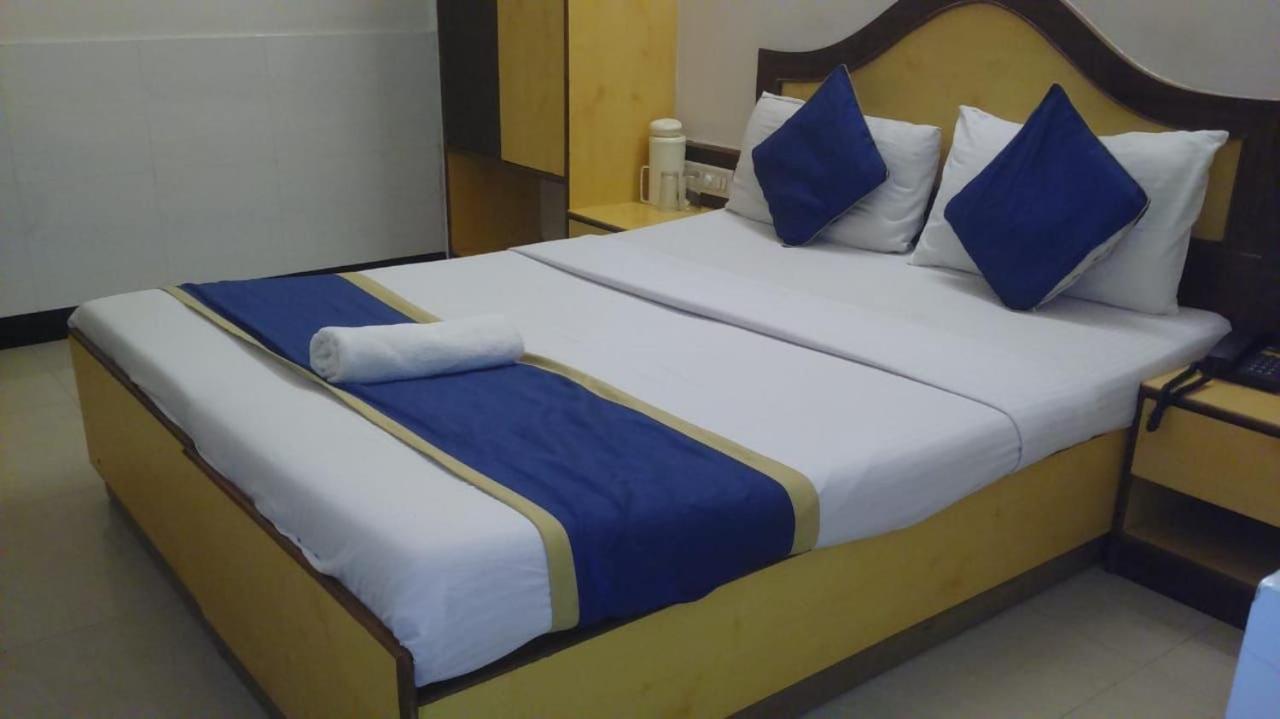 Ganga Sagar Hotel Bangalore Esterno foto